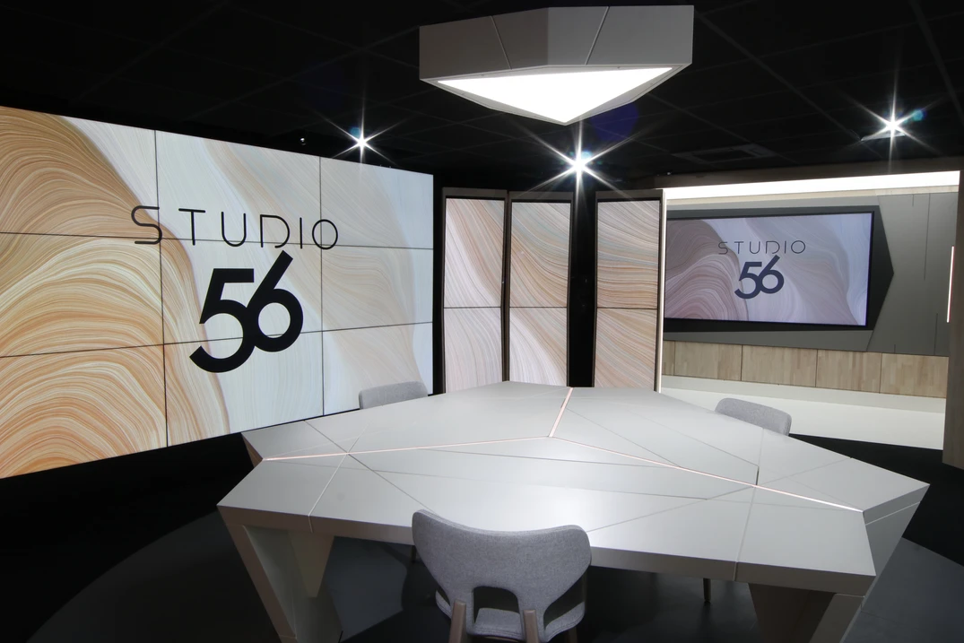 Plateau studio 56